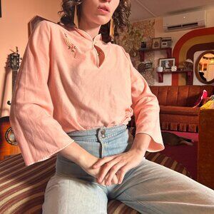 1970s vintage pale pink floral embrodiered contrast trim band collar bellsleeve